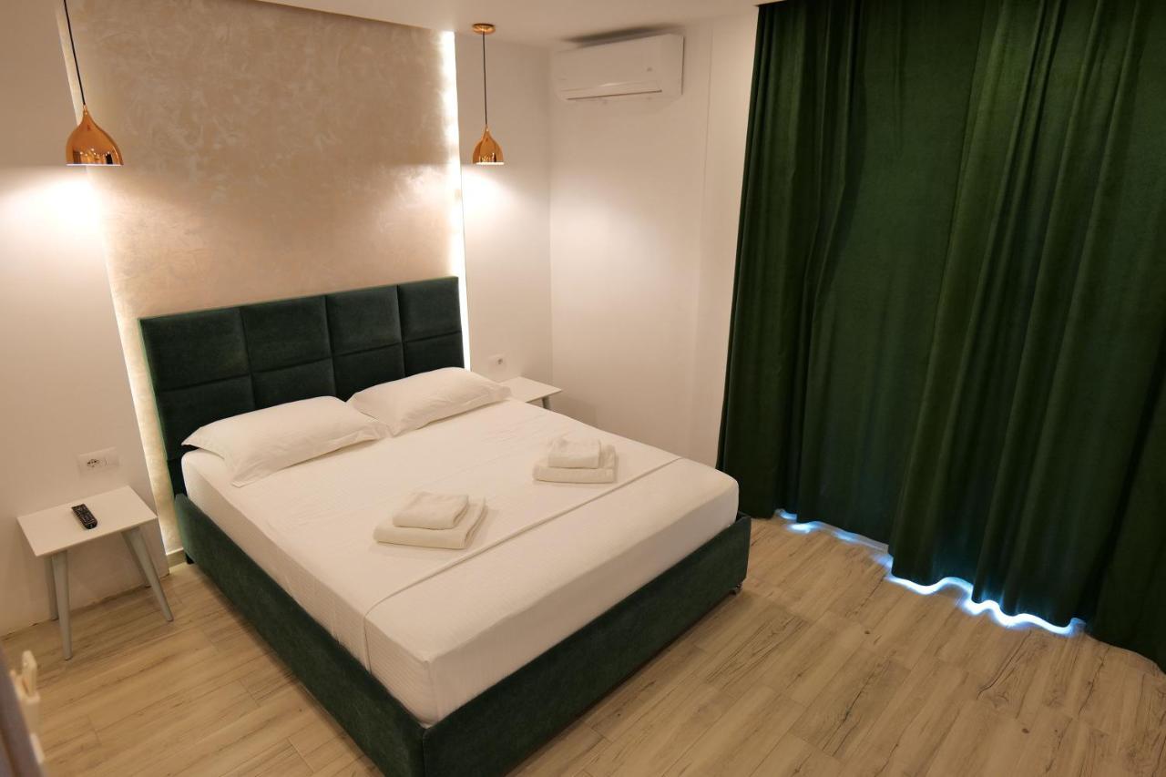 Kuburi Hotel Ksamil Ngoại thất bức ảnh
