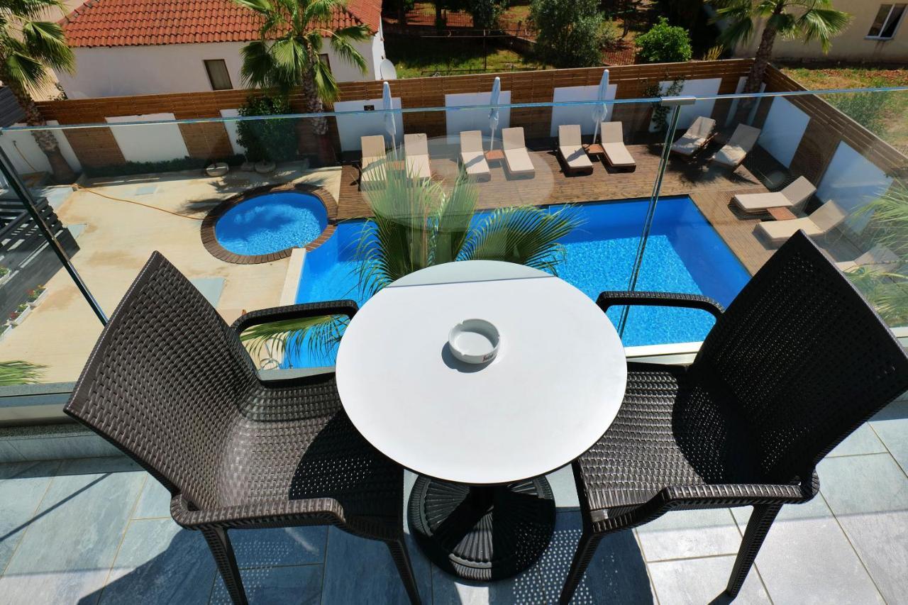Kuburi Hotel Ksamil Ngoại thất bức ảnh