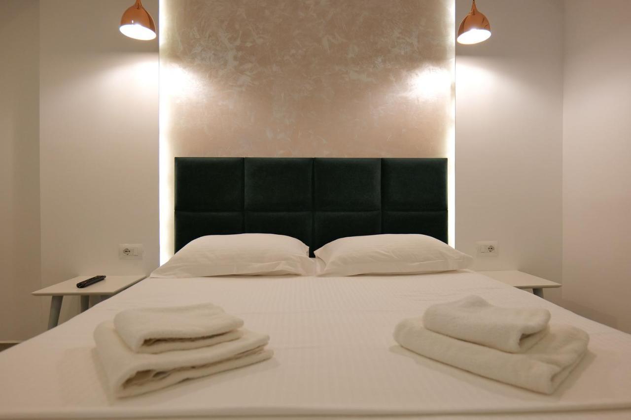 Kuburi Hotel Ksamil Ngoại thất bức ảnh