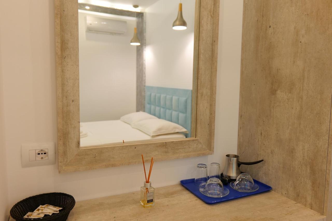 Kuburi Hotel Ksamil Ngoại thất bức ảnh