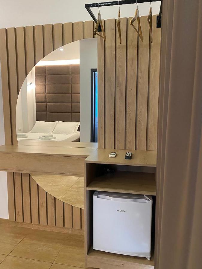 Kuburi Hotel Ksamil Ngoại thất bức ảnh