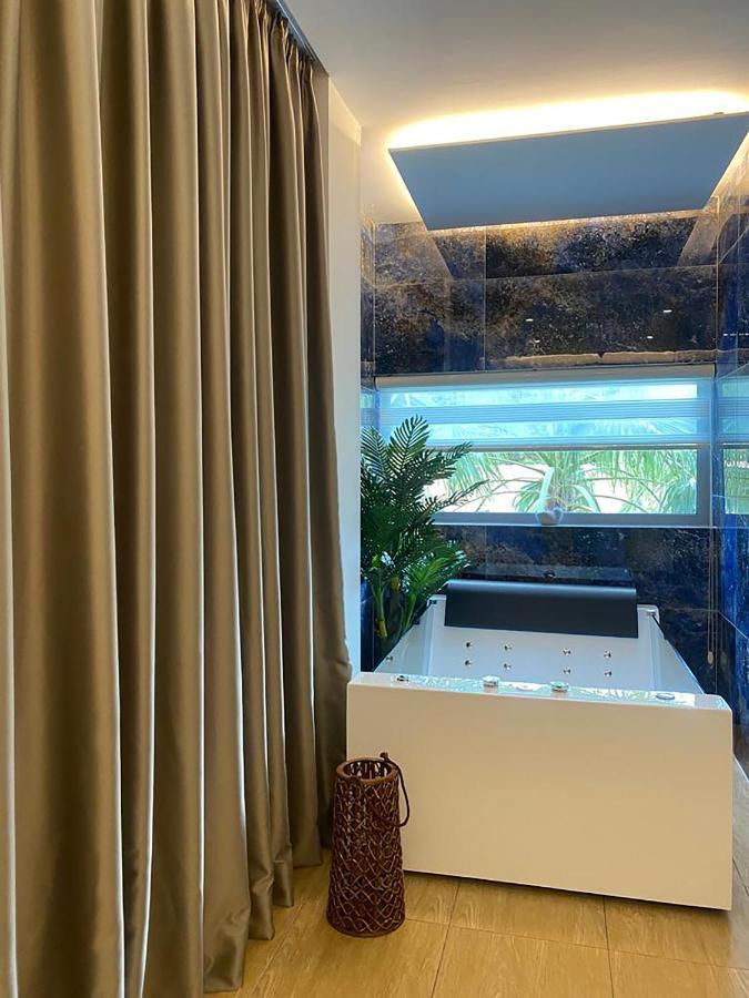 Kuburi Hotel Ksamil Ngoại thất bức ảnh